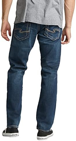 חברת ג ' ינס כסף. ג ' ינס של גברים גדולים וגבוהים, אדי רגוע, עם רגליים קצרות