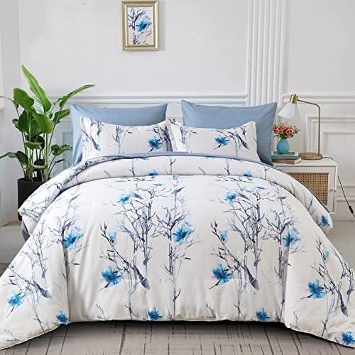 מיטה בוטנית של Luxudecor בתיק קינג סייז 7 חתיכה, פרחים כחולים ושמיכת דפוס ענף וסדין סדין, סט מיקרופייבר רך מערך