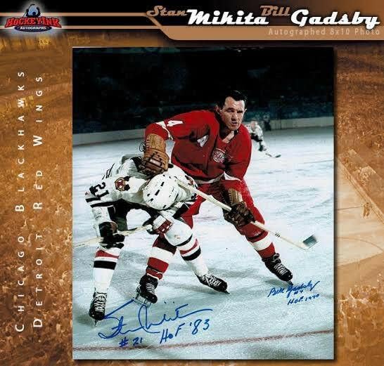 סטן מיקיטה וביל גדסבי חתמו על שיקגו בלקוהוקס/דטרויט כנפיים אדומות 8x10 - תמונות NHL עם חתימה